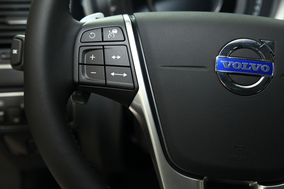 2015款沃尔沃XC60 2.0T T5 AWD智驭版