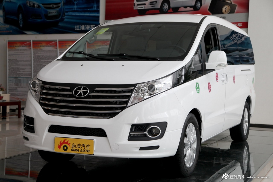 2013款瑞风M5 2.0T自动商务版