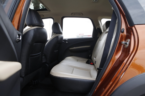 2014款景逸X3 1.5L手动尊享型