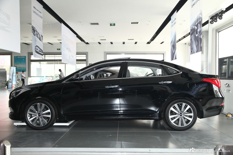 2013款名图2.0 TOP自动旗舰型