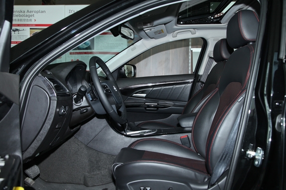 2014款绅宝D70 2.0T 自动豪华版