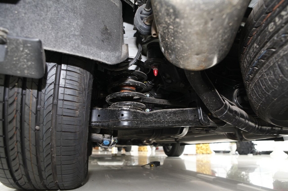 2013款格锐3.3L 7座旗舰型