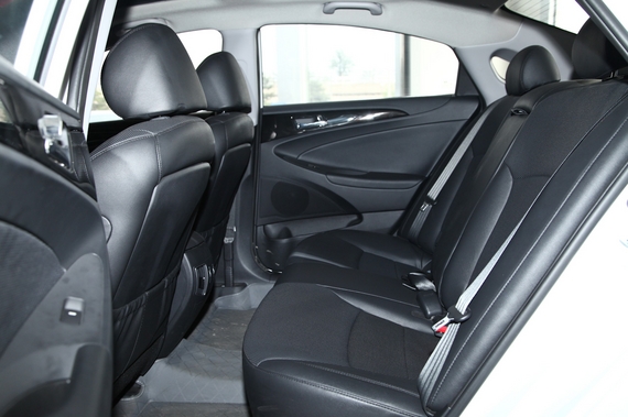 2014款索纳塔八 2.4L 自动豪华版 国IV