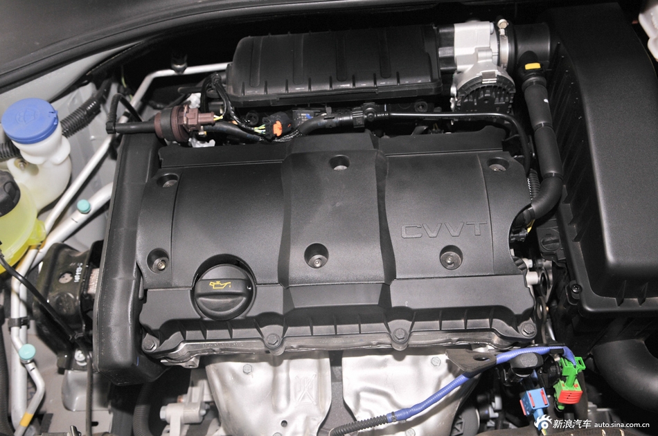 2013款东风标致301 1.6L自动豪华版