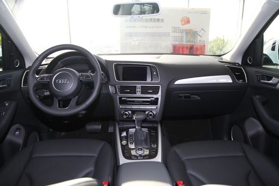 2014款奥迪Q5 40 TFSI进取型
