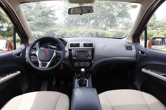 2014款景逸X3 1.5L手动尊享型