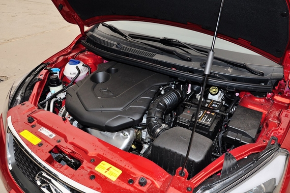 2015款艾瑞泽3 1.5L手动够炫版