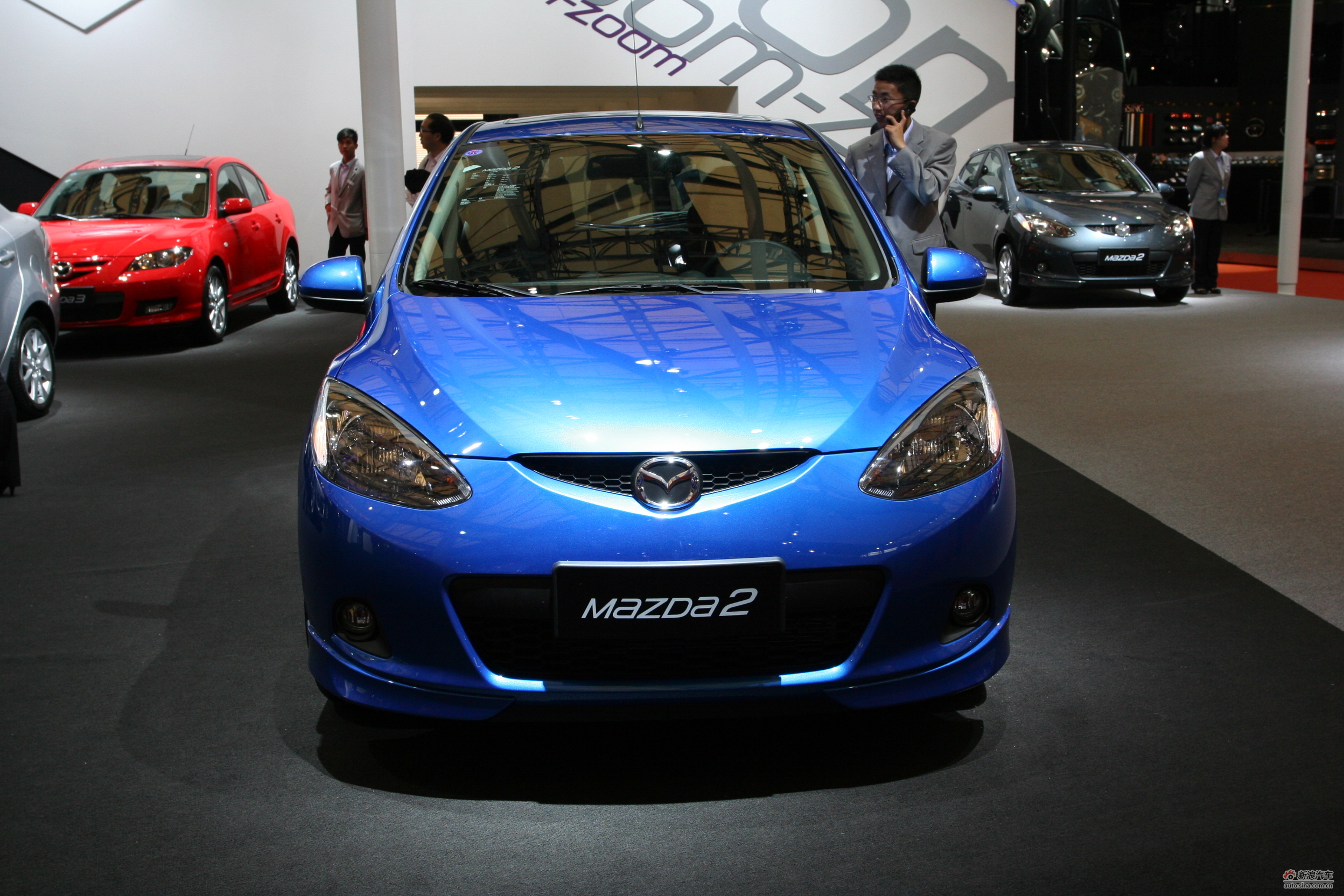 马自达2_马自达2图片5245323_汽车图库_新浪汽车_新浪网