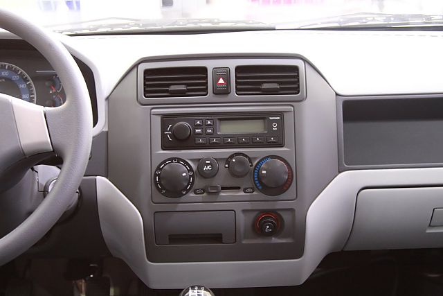 【2011款佳宝v70Ⅱ代1.0l手动标准型】报价_参数_图片 –手机新浪汽车