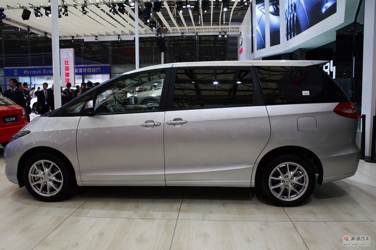 比亚迪m6车展图图片