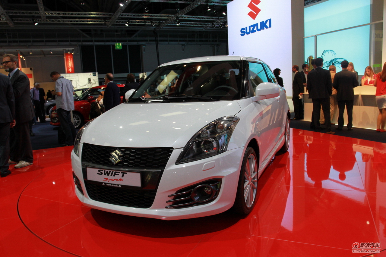 本图为:铃木雨燕sport