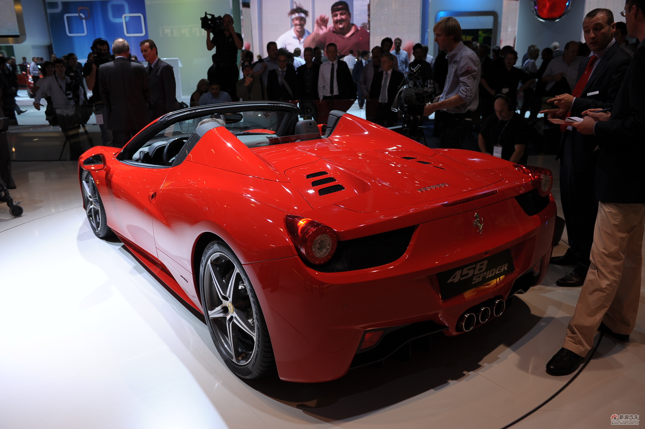 法拉利458spider_458spider车展图片8613056_汽车图库_新浪汽车_新浪