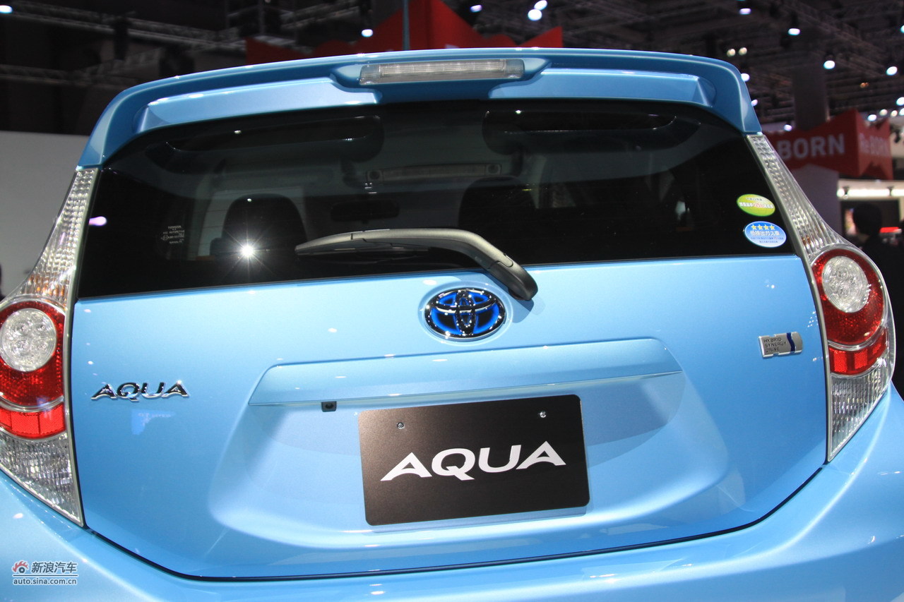 图为:丰田aqua概念车.