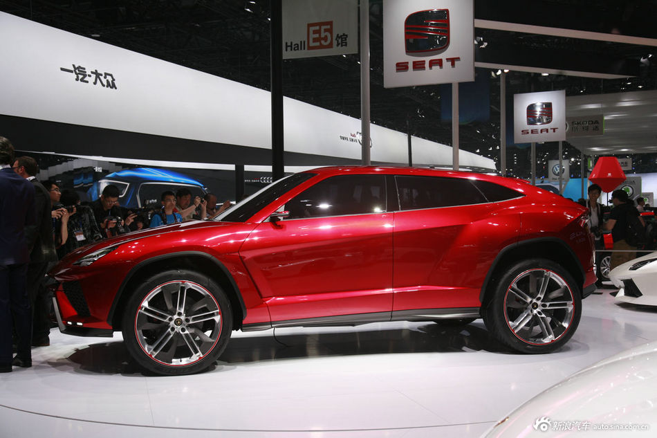 兰博基尼Urus概念车