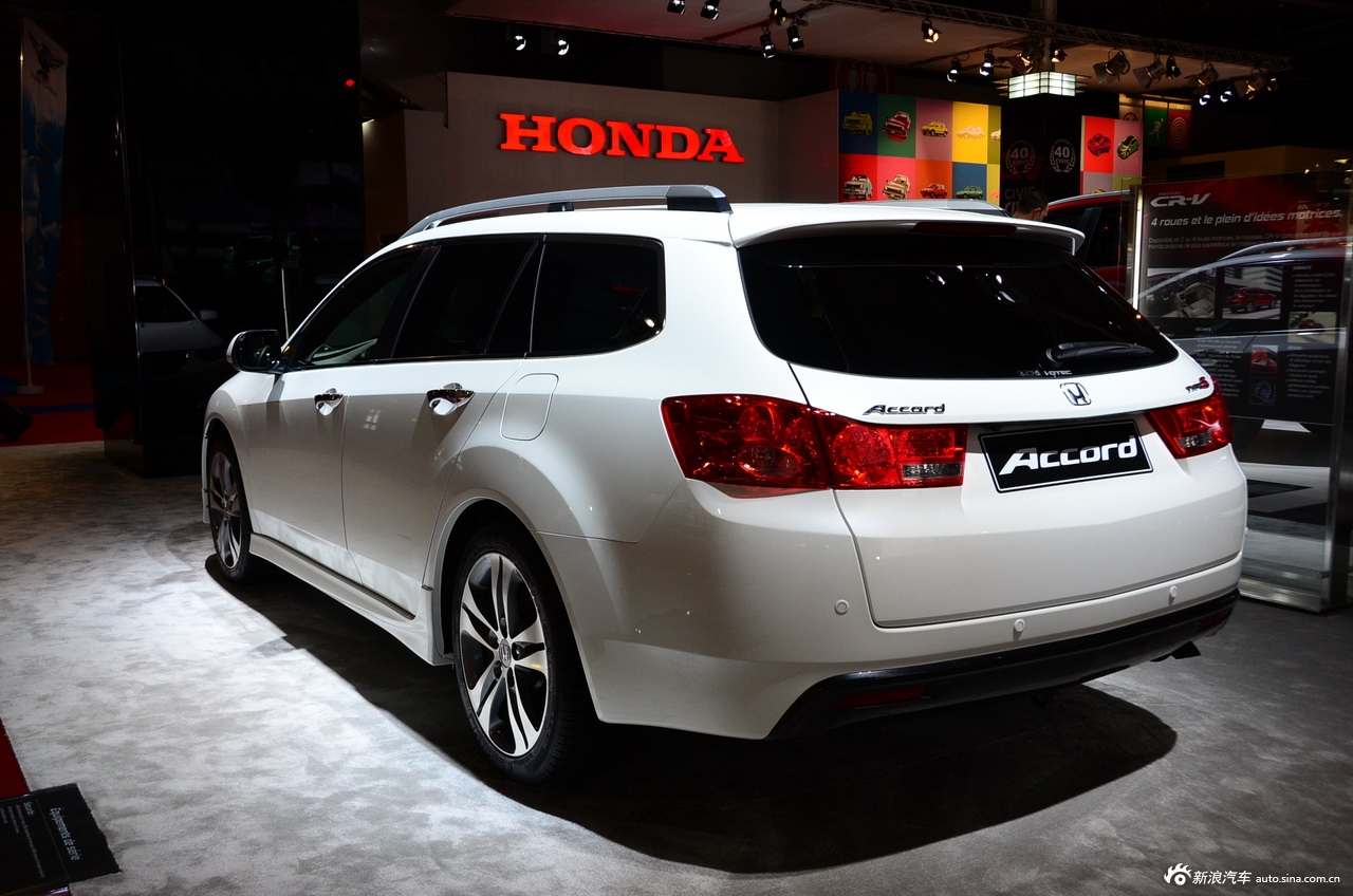 第九代雅阁旅行版