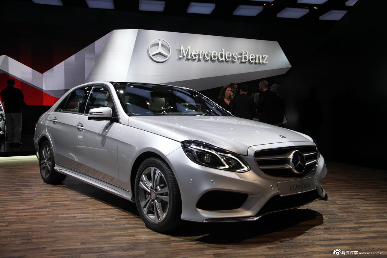 奔驰e-class sedan