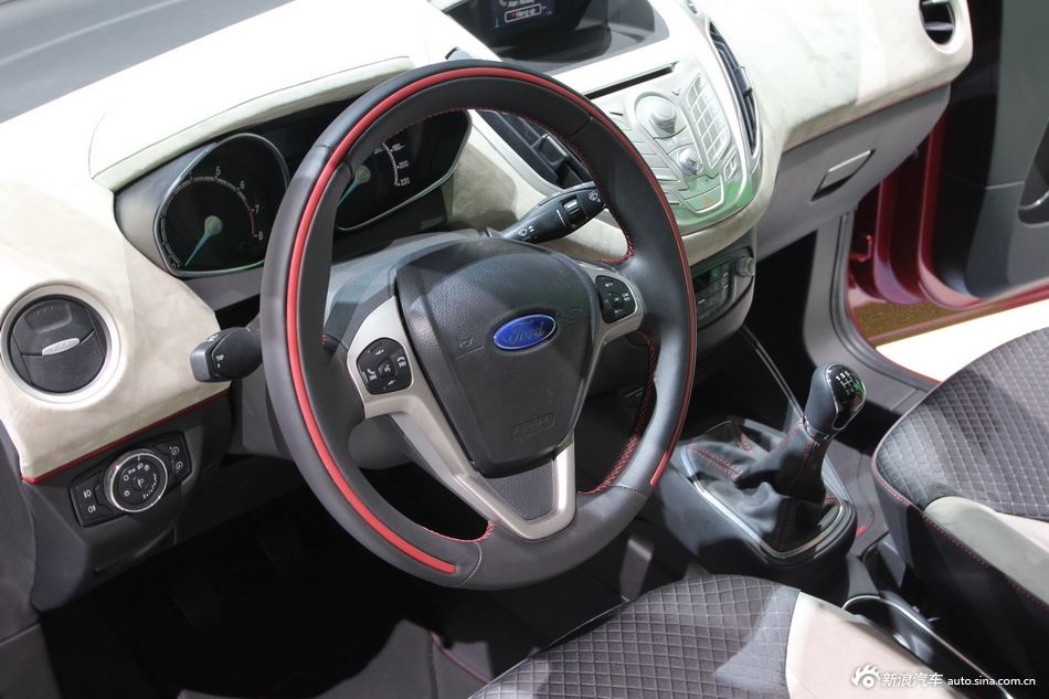 福特Tourneo Courier