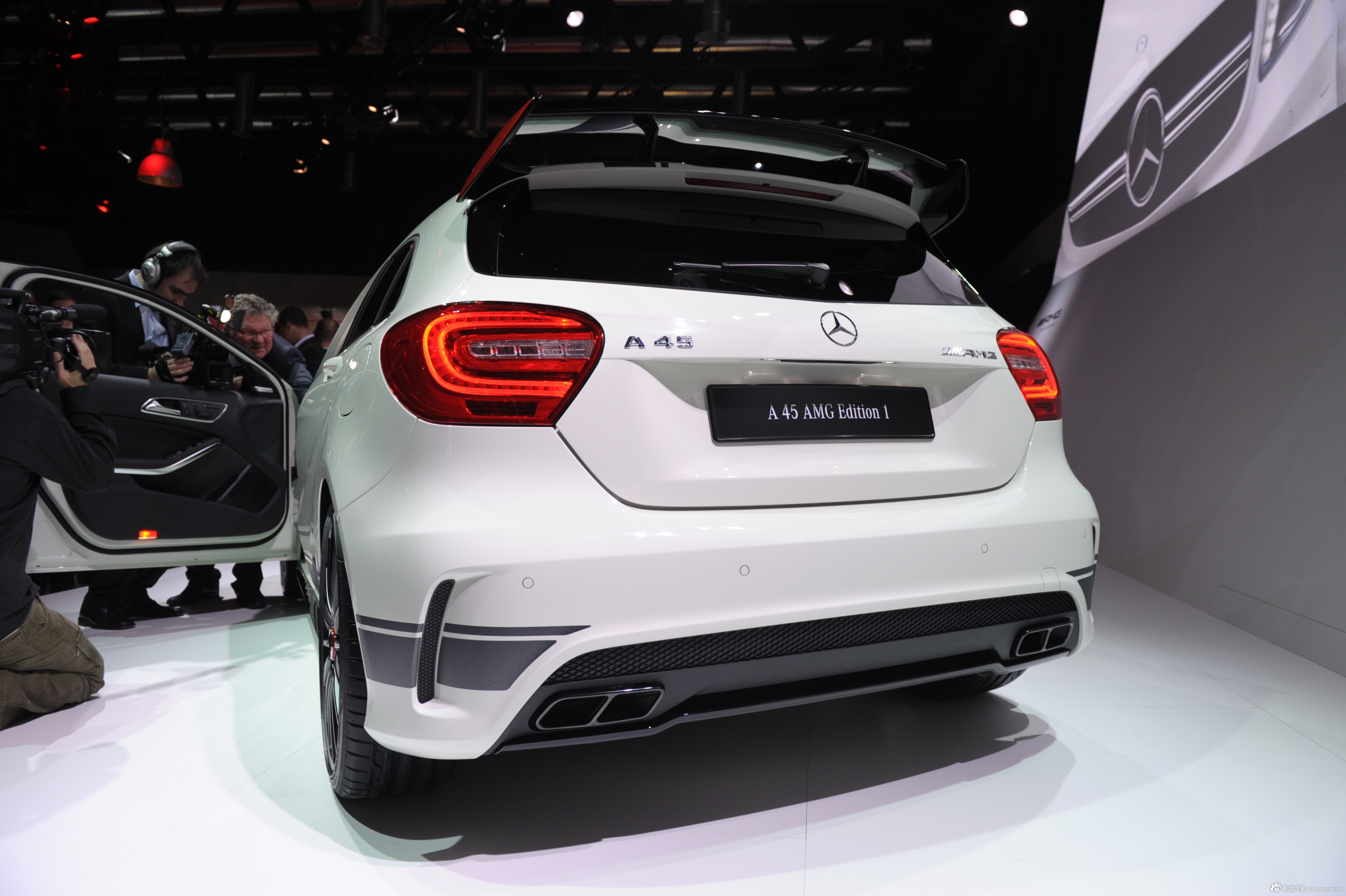 奔驰a45 amg_a45 amg车展图片24338588_汽车图库_新浪汽车_新浪网