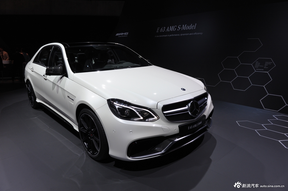 奔驰 E63 AMG S-Model