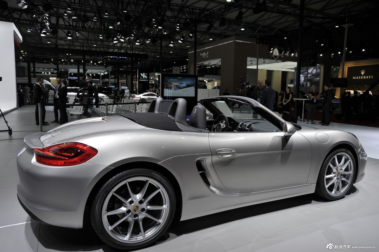 图为:保时捷boxster