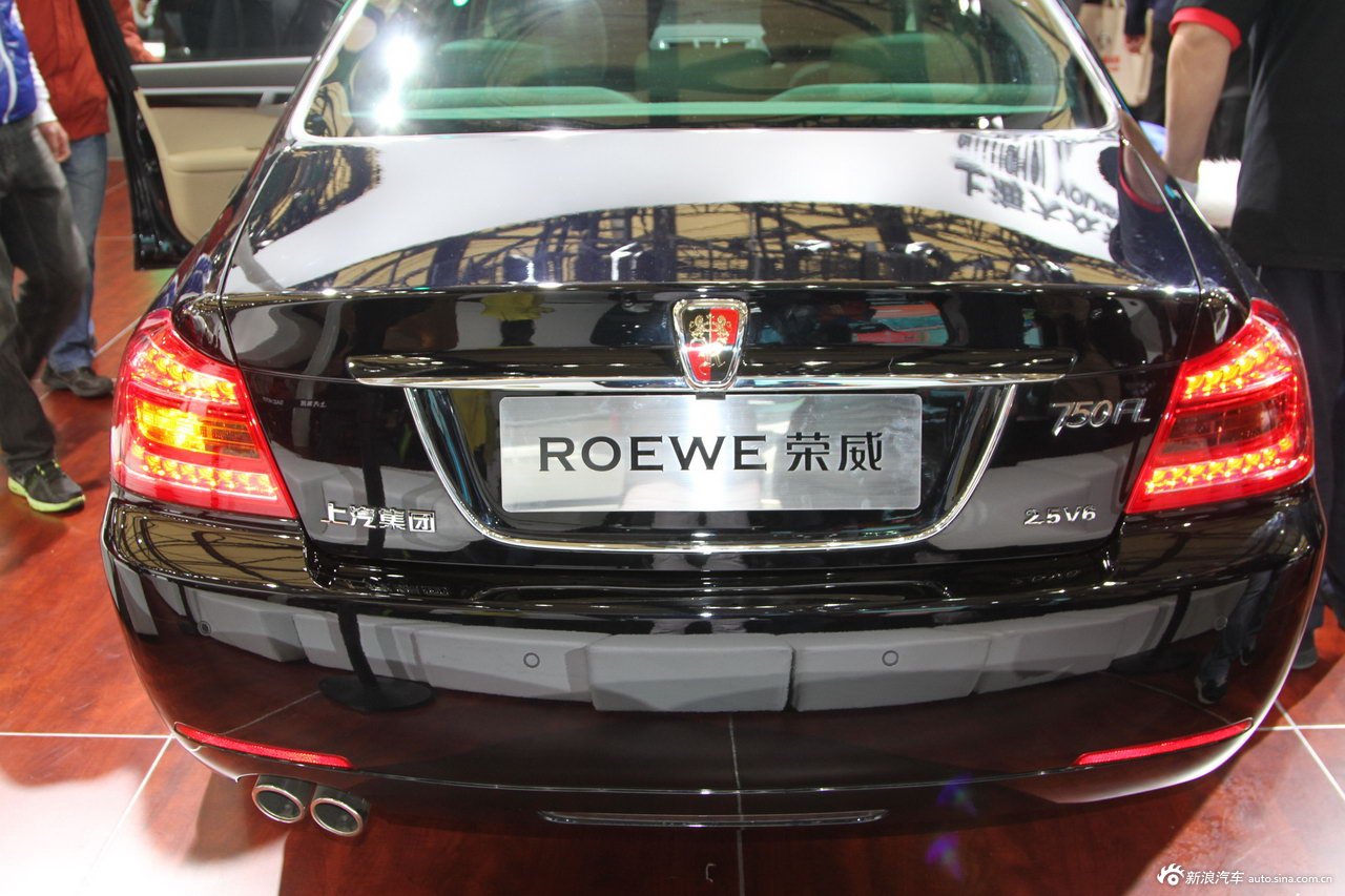 图为:荣威750