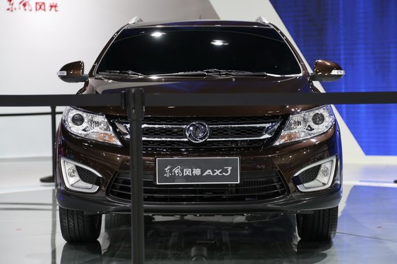 2015上海车展：风神AX3