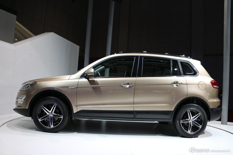 2015上海车展：众泰大迈X5