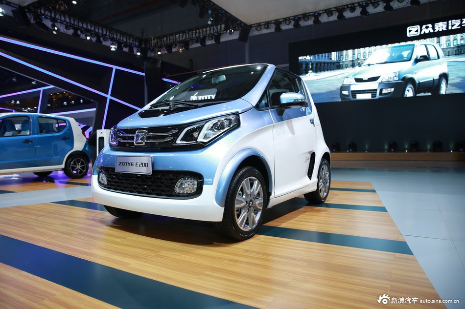 2015上海车展:众泰e200