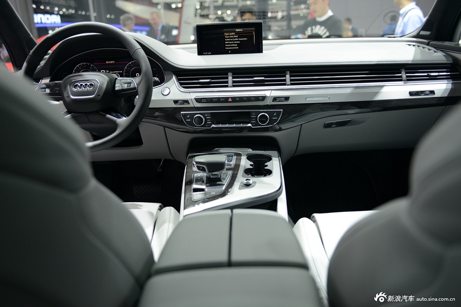 2015上海车展：奥迪Q7