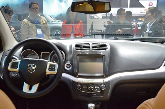 2015上海车展：进口7座酷威