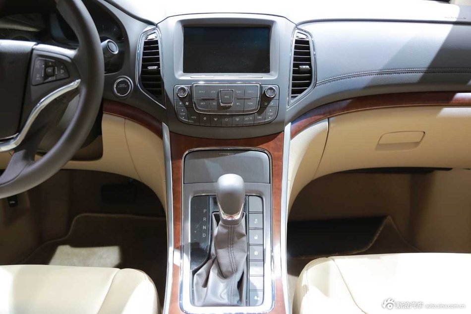 2015上海车展：荣威950