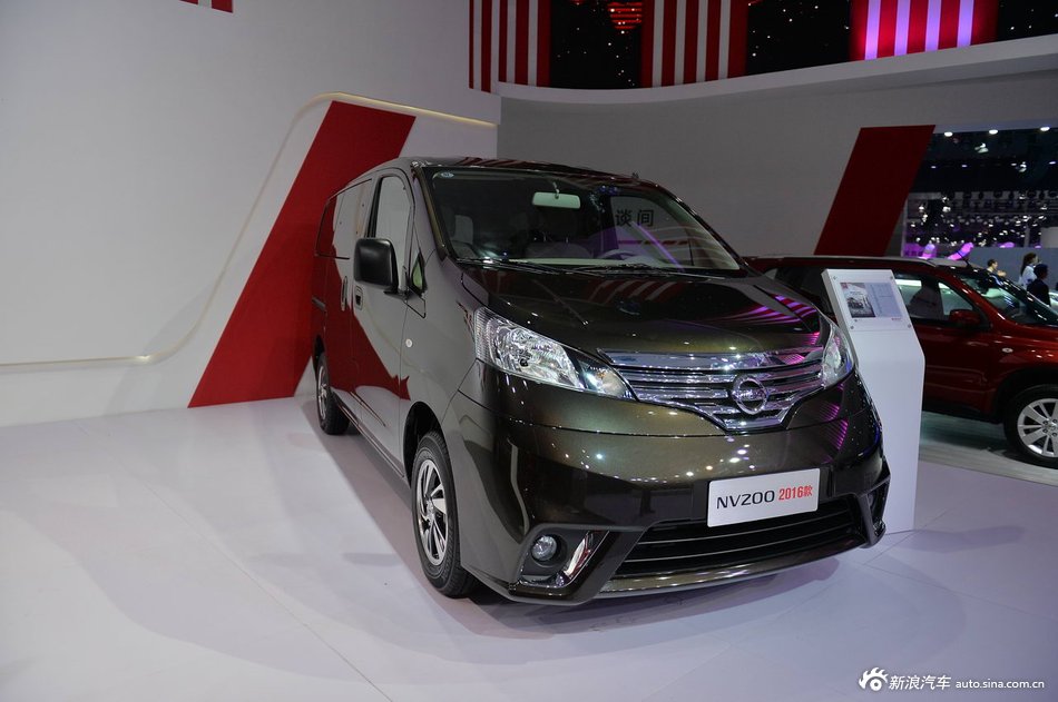 郑州日产NV200