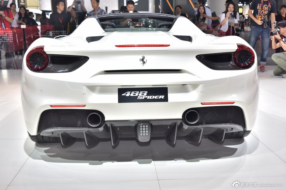 法拉利488 SPIDER