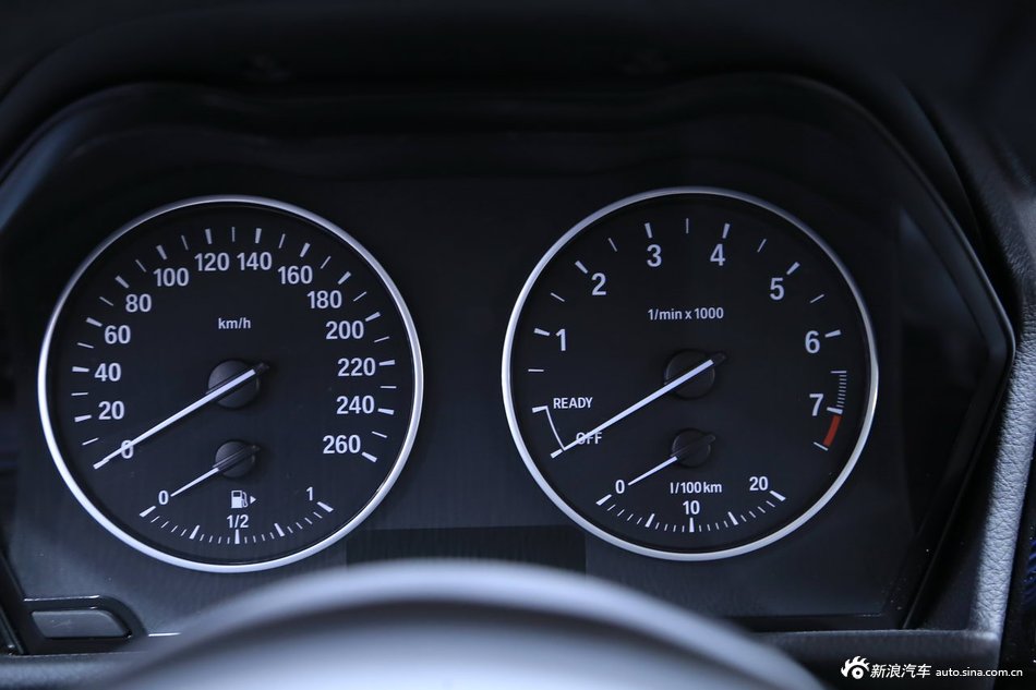 宝马2系运动旅行车