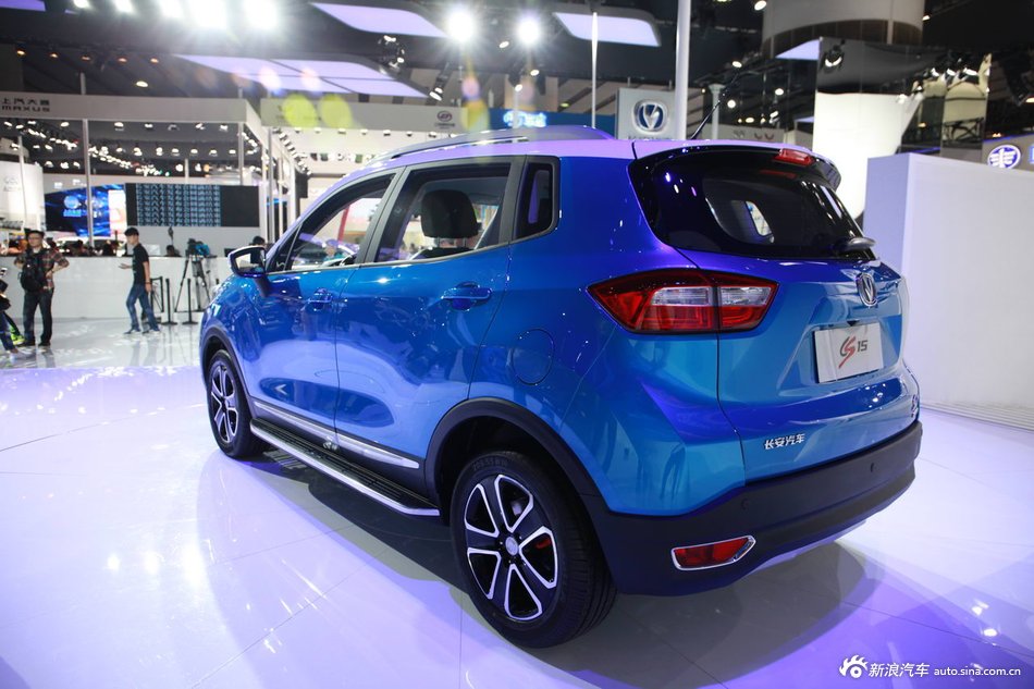 2015广州车展实拍：长安CS15