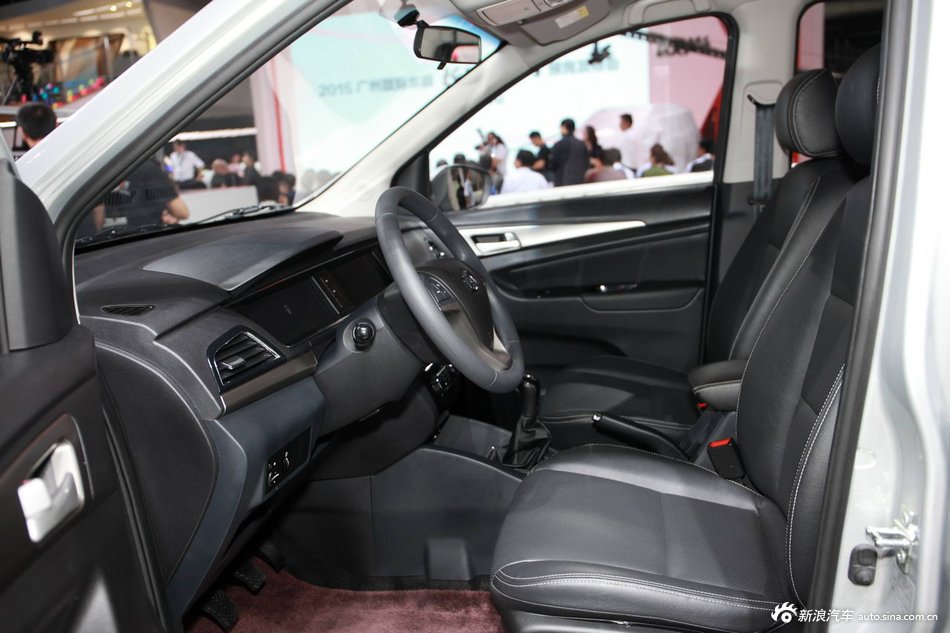 2015广州车展实拍：长安欧尚