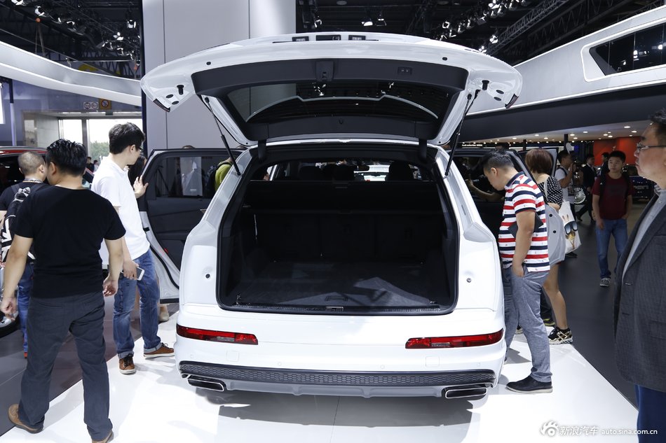 奥迪Q7