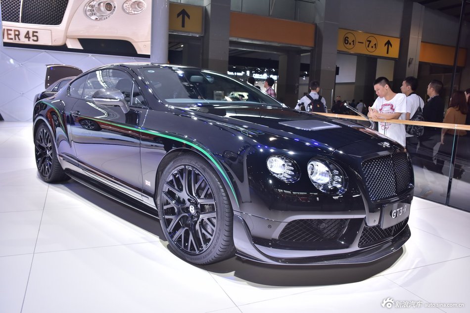 宾利欧陆GT3-R