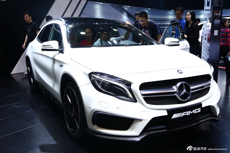 AMG GLA 45