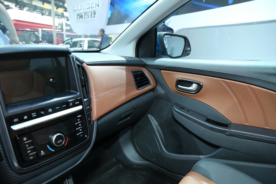 2016年北京车展：纳智捷锐3