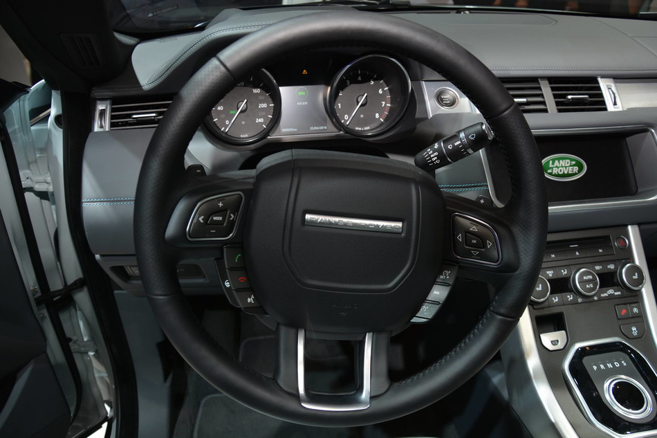 揽胜极光敞篷版