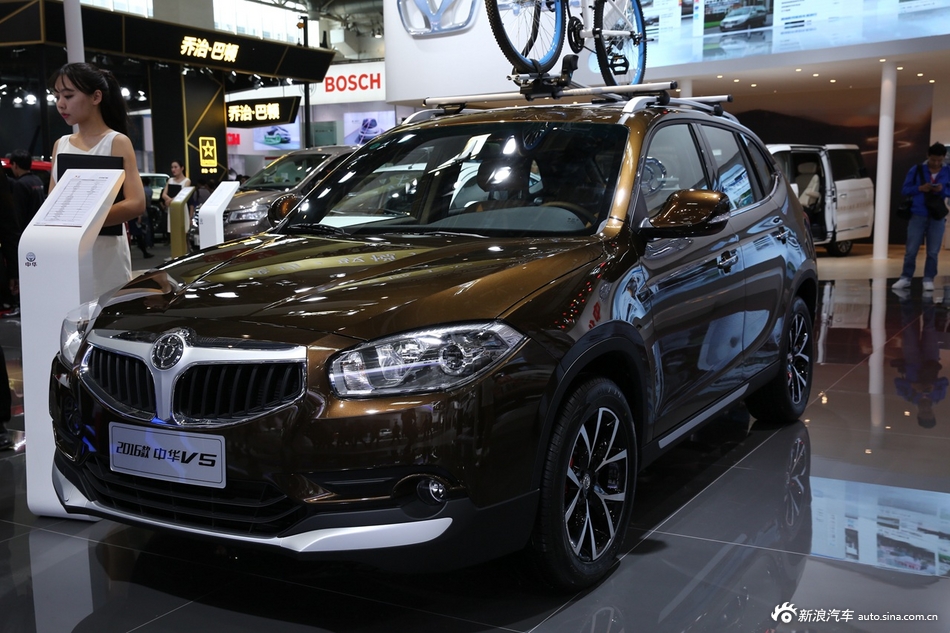 正文     新浪成都汽车讯 近日,编辑从成都众合华晨店内获悉,中华v5现