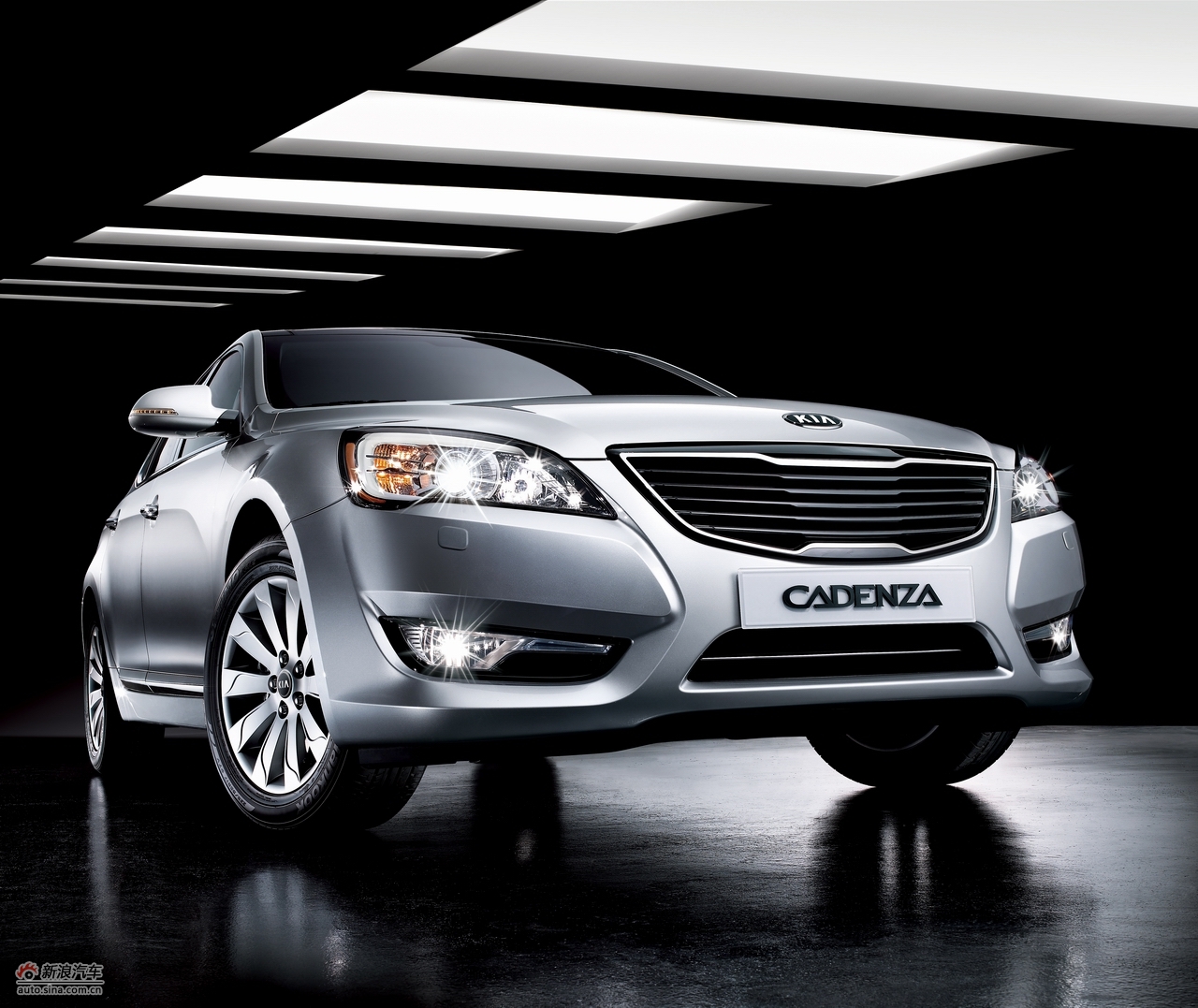 2010款起亚凯尊官图