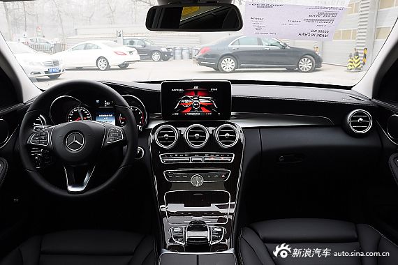2015款奔驰C 260L轿车