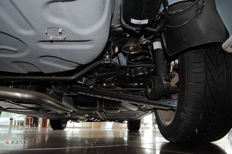 2009款荣威750 2.5v6贵雅版