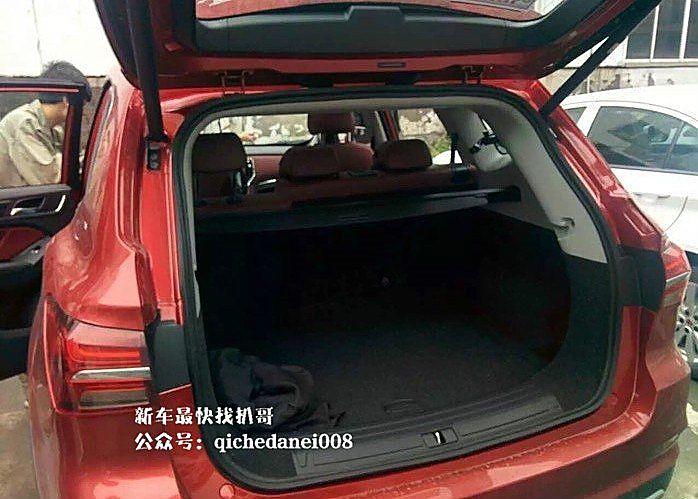 荣威RX5无伪谍照