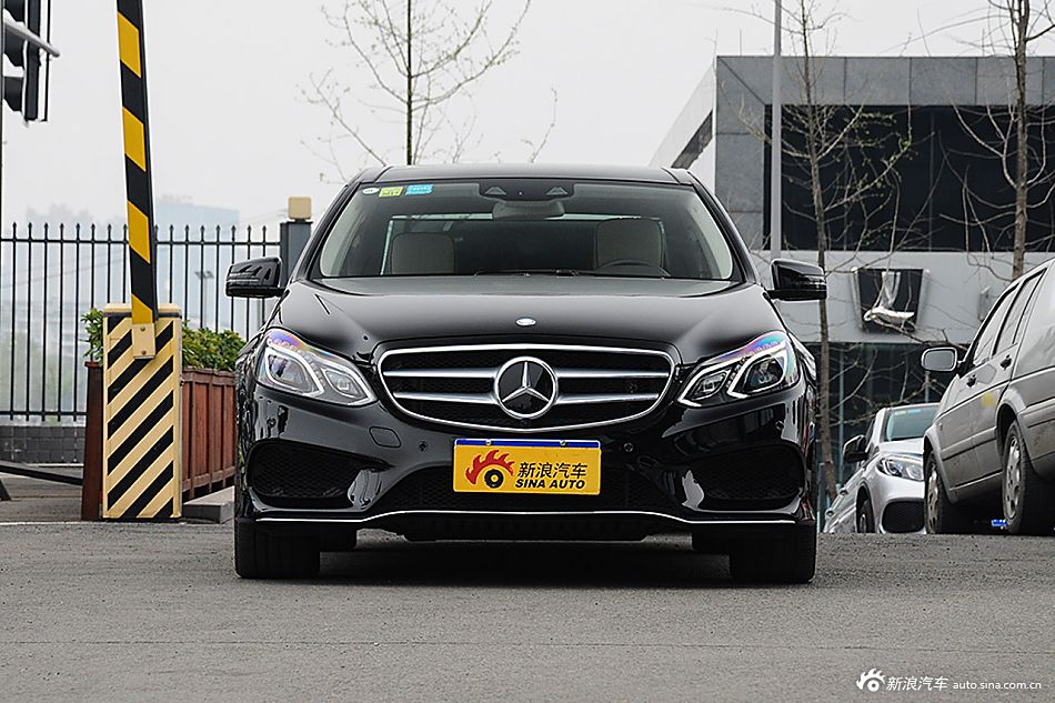 2015款奔驰E400L 3.0T自动豪华型 4MATIC运动轿车
