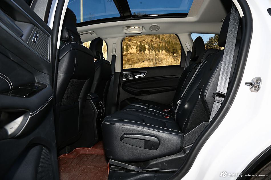 2015款锐界2.0T自动四驱尊锐型