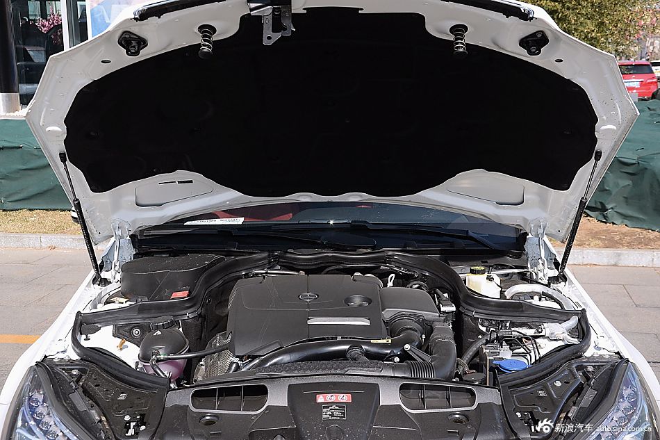 2014款奔驰E260 2.0T自动敞篷版