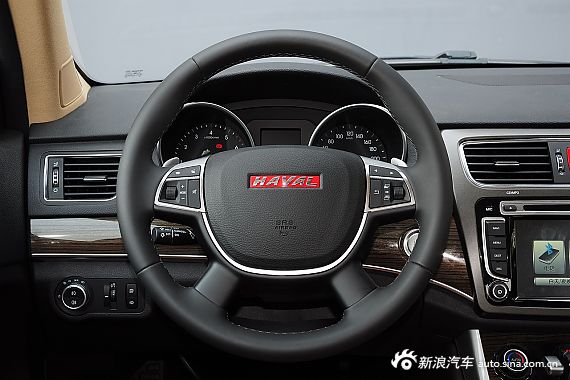 2015款哈弗H8 2.0T两驱豪华型